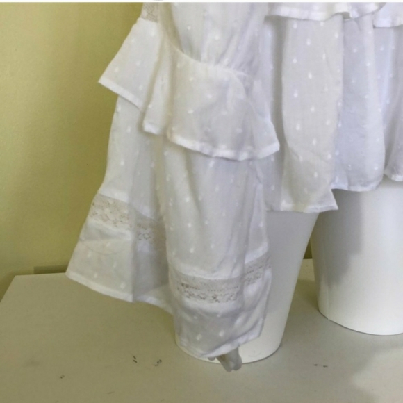 American Eagle Outfitters White Chenille Dot V-neck Feminine Ruffle Top … - Picture 3 of 5